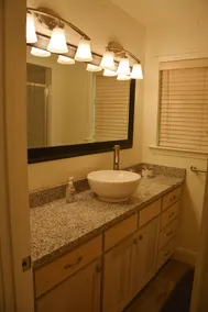 Remodeled Lake Home In Quiet Cove - Image 4