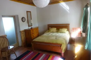 Secluded cottage in stunning mountain scenery near village - Image 4