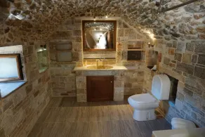 wonderfully restored traditional stone house - Image 5
