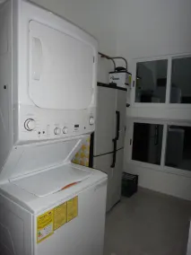 Tropical Paradise Apartment - Image 2