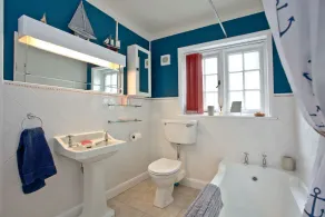 Cregoes, Mylor - Bungalow - Riverview - Free Parking & WiFi - Pet friendly - Image 3
