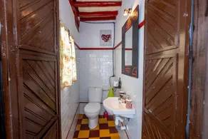 Charming Town House \"La Casa del Agua\" in Prime Location - Image 2