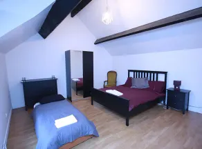 Maison de campagne française en pierre traditionnelle. - Image 4
