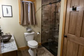 Cabin Luxary Near Raystown Lake in Peaceful Wooded Area - Image 5