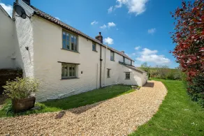 Stunning 5-bedroom farmhouse within easy reach of North Devon beaches - Image 5