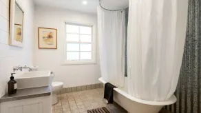 Otium Clareville by Palm Beach Holiday Rentals - Image 2