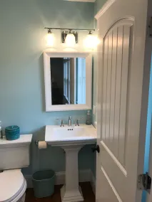 Tæt på Edgartown Village og strande Ny brugerdefineret hollandsk kolonial med pool - Image 4