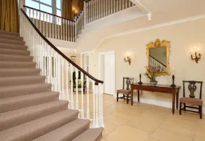 Stunning 5 bed house in a beautiful location. - Image 3