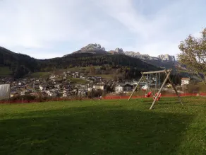 Luxury apartment \"Ciasa Gran Panorama\" with a view of the Fassa Valley - Image 2