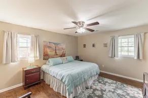 Decatur 4 bedroom 2 bath fenced yard less chemicals - Image 4