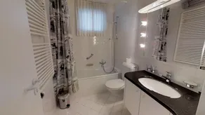 4 ½-room apartment on the third floor, about 105 m2. - Image 3