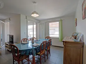 Appartement Moderne avec Balcon et Internet Fibre à Saint-Genest-Malifaux - Image 5
