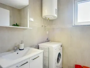 Beautiful private villa for 10 guests with private pool, A/C, WIFI, TV and terrace - Image 4