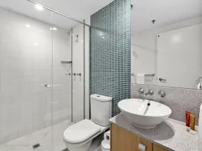 Sebel - Perched high on the 13th floor with expansive and sprawling views - Image 3