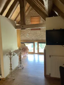 Belle Longère aux Abords du Célé, où Règnent Calme et Fraicheur - Image 3