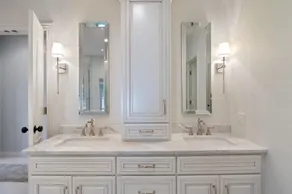 Enjoy views of Old Kinderhook 14th green, in 4 bedroom king bed - 6 bath home - Image 3
