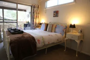 Perkins Place Cottages of Jamieson Victoria - Image 4