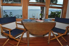 Avskilt och privat Lakefront stuga - fantastisk utsikt – lugn och tyst - Image 4