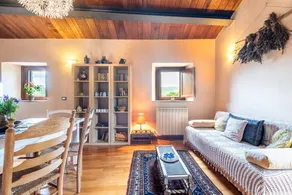 Farmhouse 'Casa Stella' with Infinity salt water pool shared, Private Terrace and Wi-Fi - Image 5