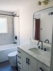 Centrally located, spacious and comfortable! Minutes from downtown/UT, shopping. - Image 5