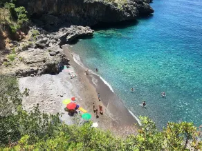 Villa em Maratea, com vistas deslumbrantes sobre o mar a uma curta distância da praia - Image 5