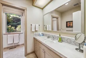 60-acre Panoramic Napa Valley View Estate with pool, spa, tennis, and gym. - Image 3