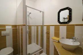 Villa de Bien-être Unique avec Sauna et Piscine - Image 5