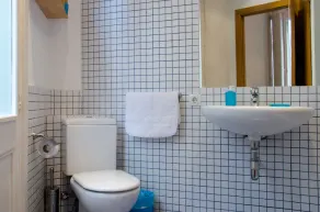 Fantastic and Bright Apartment in the Heart of Gothic area 10 min from the beach - Image 3