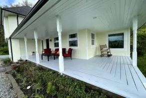 6BR Cozy Farmhouse Retreat w/ Sunset Views & Fun Minutes from Train to Seattle - Image 4