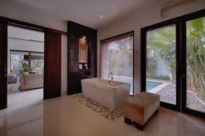 Romantic Gateway Private Villa close to Echo Beach Canggu - Image 3