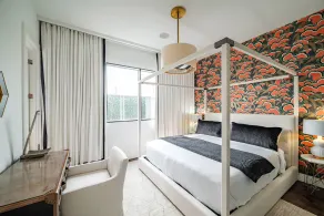 Kirby Haus ·Modern Luxury· West U· RiceVillage · sleeps16 ·EV 🚗🔌 •3900sqft ⭐️⭐️⭐️⭐️⭐️ - Image 3