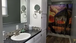 LAKE EFFECTS - WATERFRONT w/ PIER & FIRE PIT, WIFI, BEAUTIFUL & PEACEFUL 3BR/2BA - Image 2