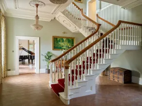 Luxury Georgian Mansion in Essex - Image 2