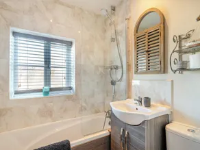 2 bedroom accommodation in Baconsthorpe, near Holt - Image 3