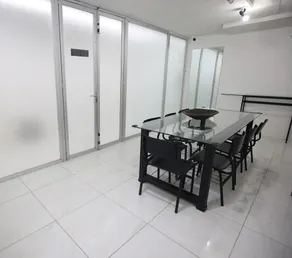 Studio 68 - Image 4