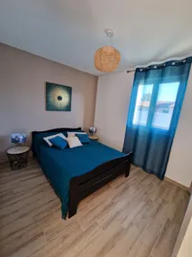 Villa ideally located in a peaceful setting between sea and mountains - Image 4