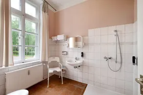 Apartment 'Ferienwohnung 1 - Barrierefrei' with Private Terrace, Shared Garden and Wi-Fi - Image 2