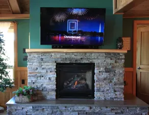 Lakeside Log Cabin! Blessings & Memories Abound! - Image 2