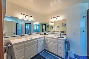 Santellan Inn - Image 4