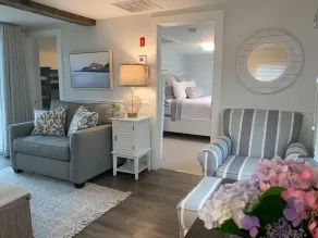 Cozy Summer Cottage Minutes from Narragansett Beaches - Image 3