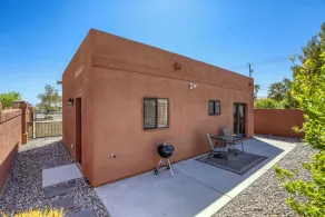 Centennial Hills Luxury Guesthouse In Northwest Las Vegas - Image 5