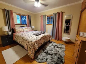 Extremely Chill 3 Bedroom Home - Image 5