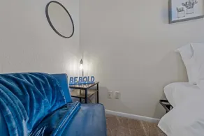 Sunny, Furnished  2 Bedroom Upper Apt Near Downtown Green Bay - Image 5