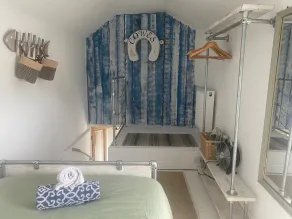 Isle 2-Bed Retreat- Sleeps 4 Garden & Games Room - Image 2