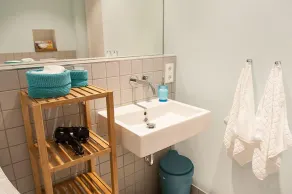 Apartamento moderno e tranquilo - perto do hospital universitário - Image 2