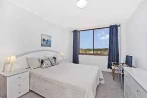 Akuna 18 - Coastal comfort with 6th-floor views just steps to the sand - Image 3