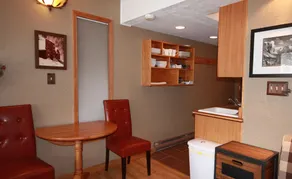 Four O'clock Lodge B14 - Image 3