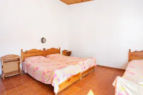 Three bedroom apartment near beach Vinišće, Trogir (A-18674-a) - Image 4