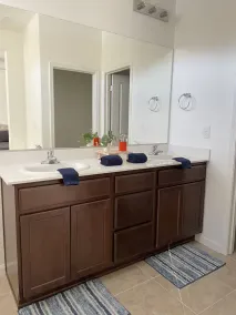 3 Bed Home with Desert Mountain Views - Image 3