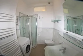 appartement lumineux et confortable avec terrasse près de la mer - Image 2
